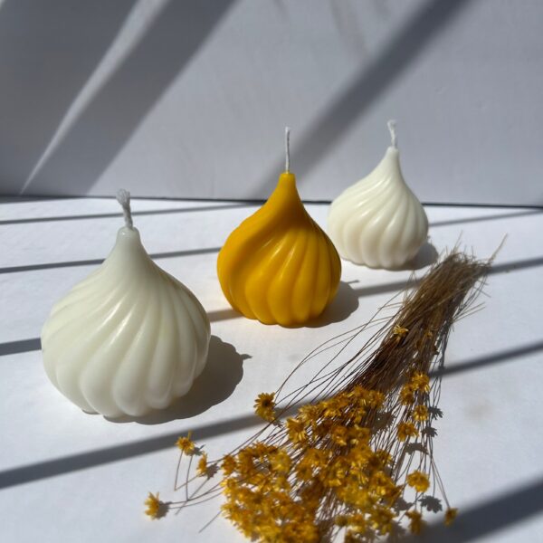 Threaded Round Candles