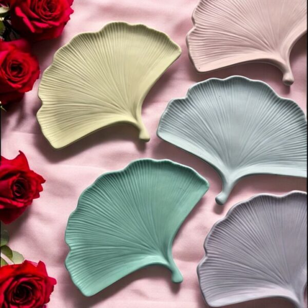 Concrete Ginkgo Leaf Tray