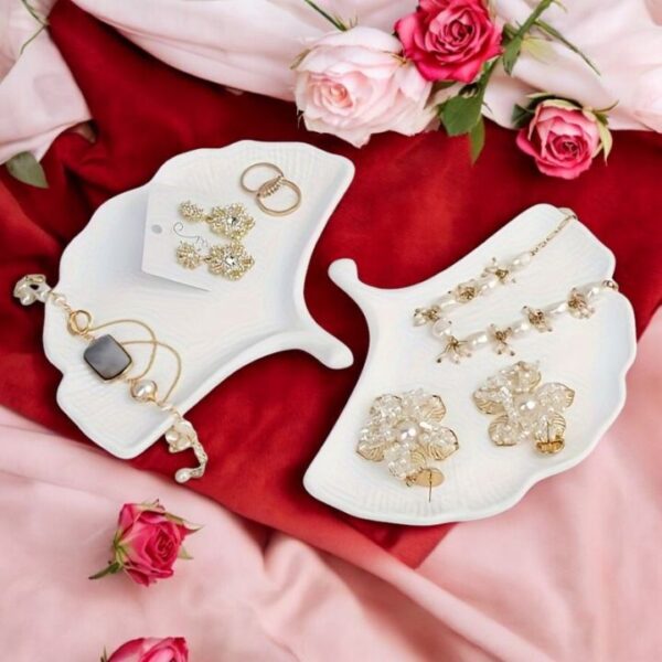 Concrete Ginkgo Leaf Tray