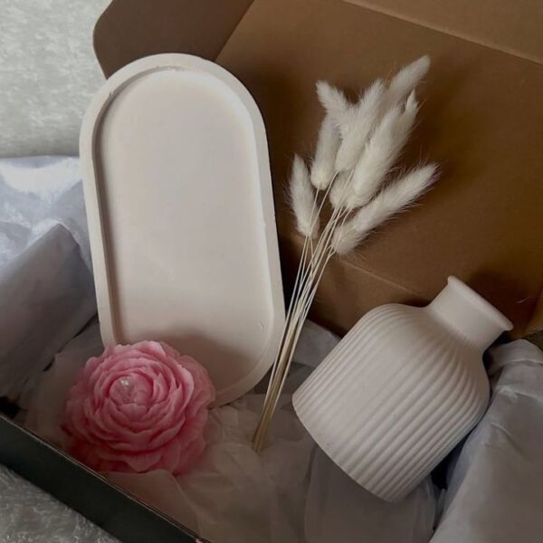 Concrete Vase and Oval Tray