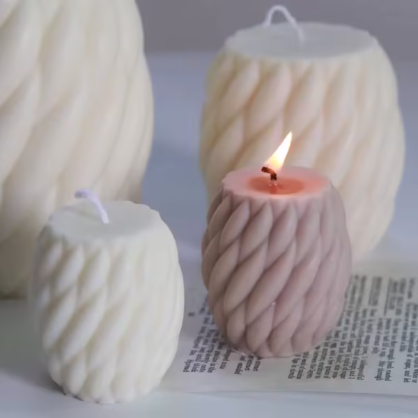 Rotating Raindrops Candle