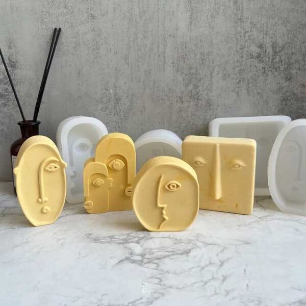 Nordic Face Abstract Candle