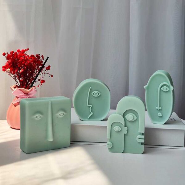 Nordic Face Abstract Candle