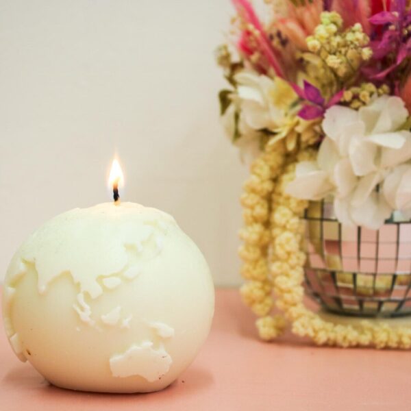 Earth Shaped Round Candle