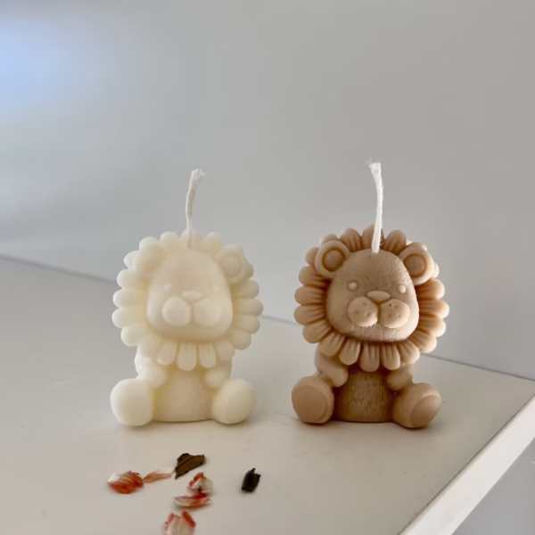 2Pcs Cute Lion Candles