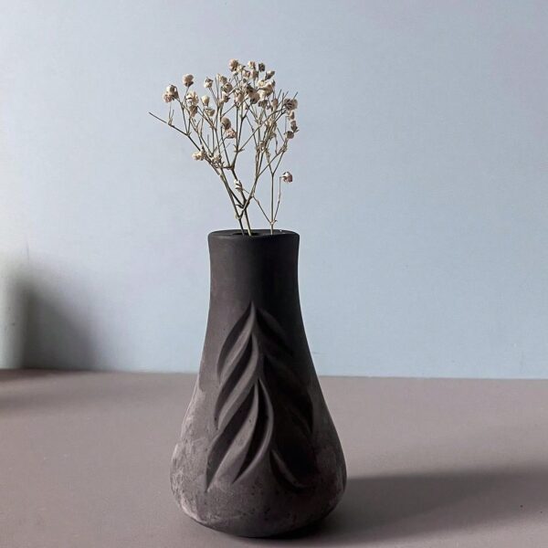 Leaf Design Vase Concrete