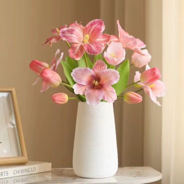 Plain Strip Flower Vase Concrete