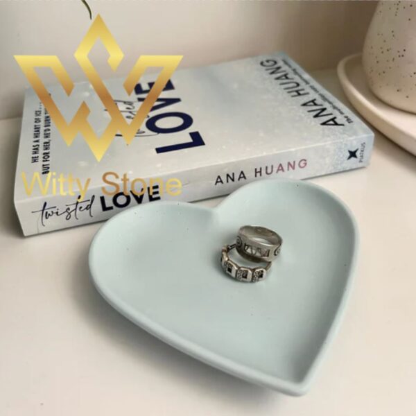 2pcs Heart Shaped Trays