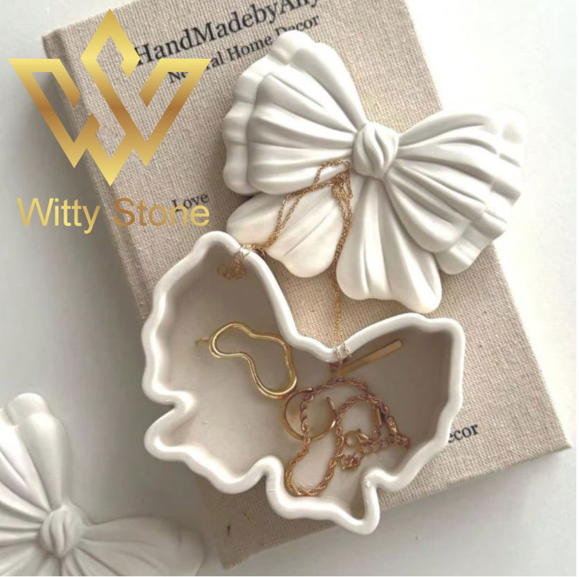 Bow-Knot Storage Box
