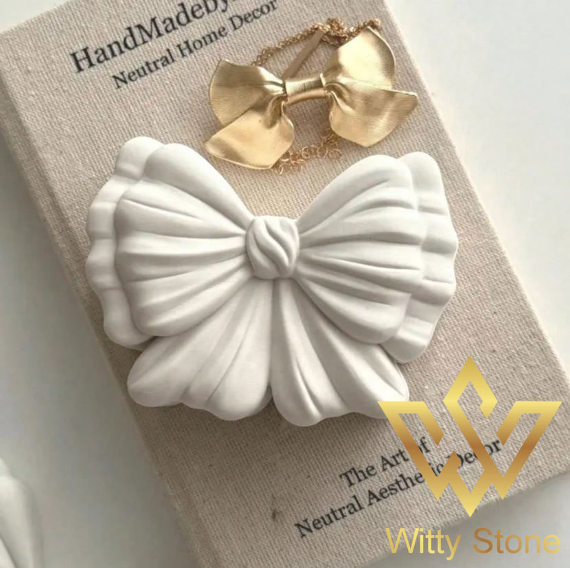 Bow-Knot Storage Box