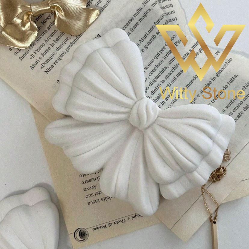 Bow-Knot Storage Box