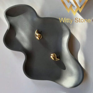 Asymmetrical Curved Cloud Tray
