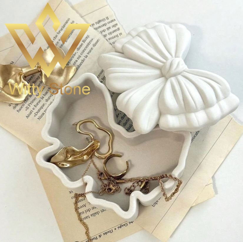 Bow-Knot Storage Box