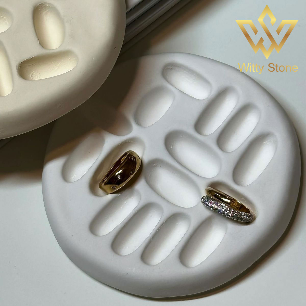 Round Jewelry Tray